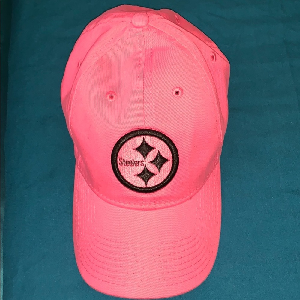 Ladies Steelers 9Twenty New Era Breast Cancer cap
